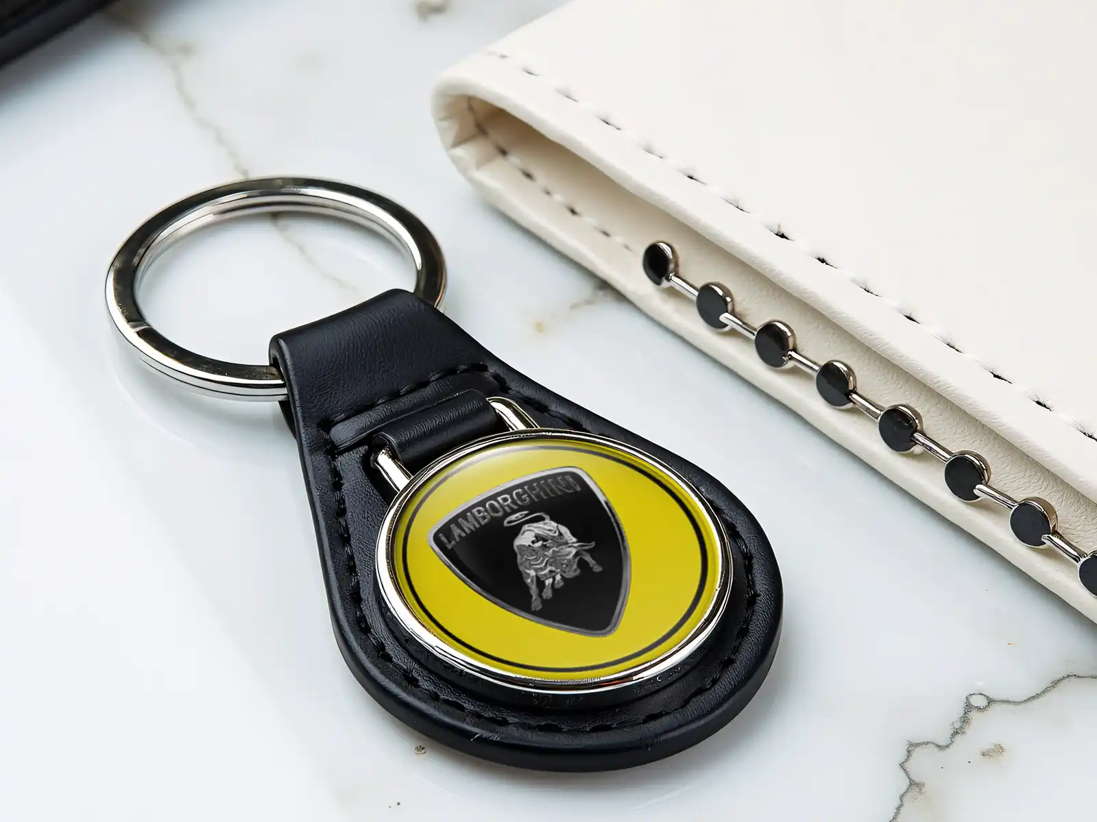Lamborghini Schlüsselring Halter Edles Acryl Moderner Stil